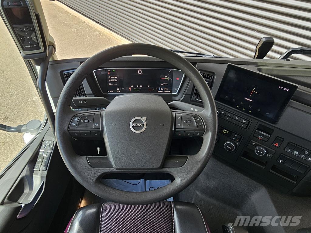 Volvo FMX 500 / 6X6 / AJK HOOKLIFT 20T / HUB REDUCTION شاحنات الرافعات الخطافية