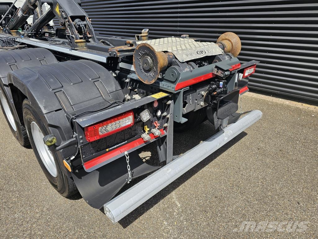 Volvo FMX 500 / 6X6 / AJK HOOKLIFT 20T / HUB REDUCTION شاحنات الرافعات الخطافية