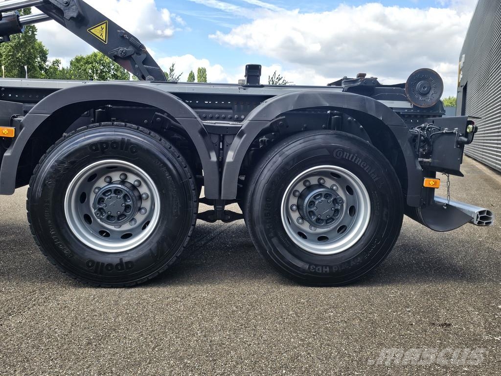 Volvo FMX 500 / 6X6 / AJK HOOKLIFT 20T / HUB REDUCTION شاحنات الرافعات الخطافية