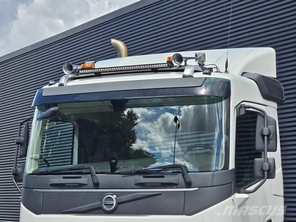 Volvo FMX 500 / 6X6 / AJK HOOKLIFT 20T / HUB REDUCTION شاحنات الرافعات الخطافية