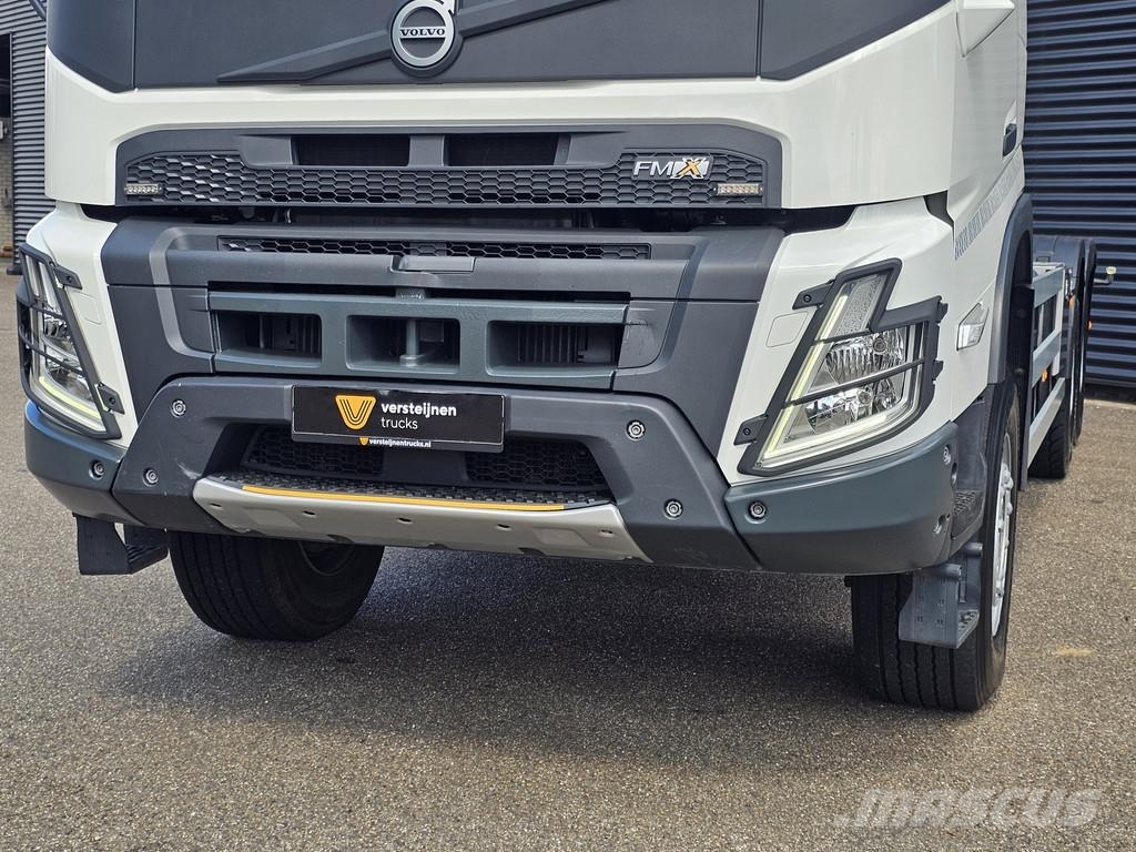 Volvo FMX 500 / 6X6 / AJK HOOKLIFT 20T / HUB REDUCTION شاحنات الرافعات الخطافية