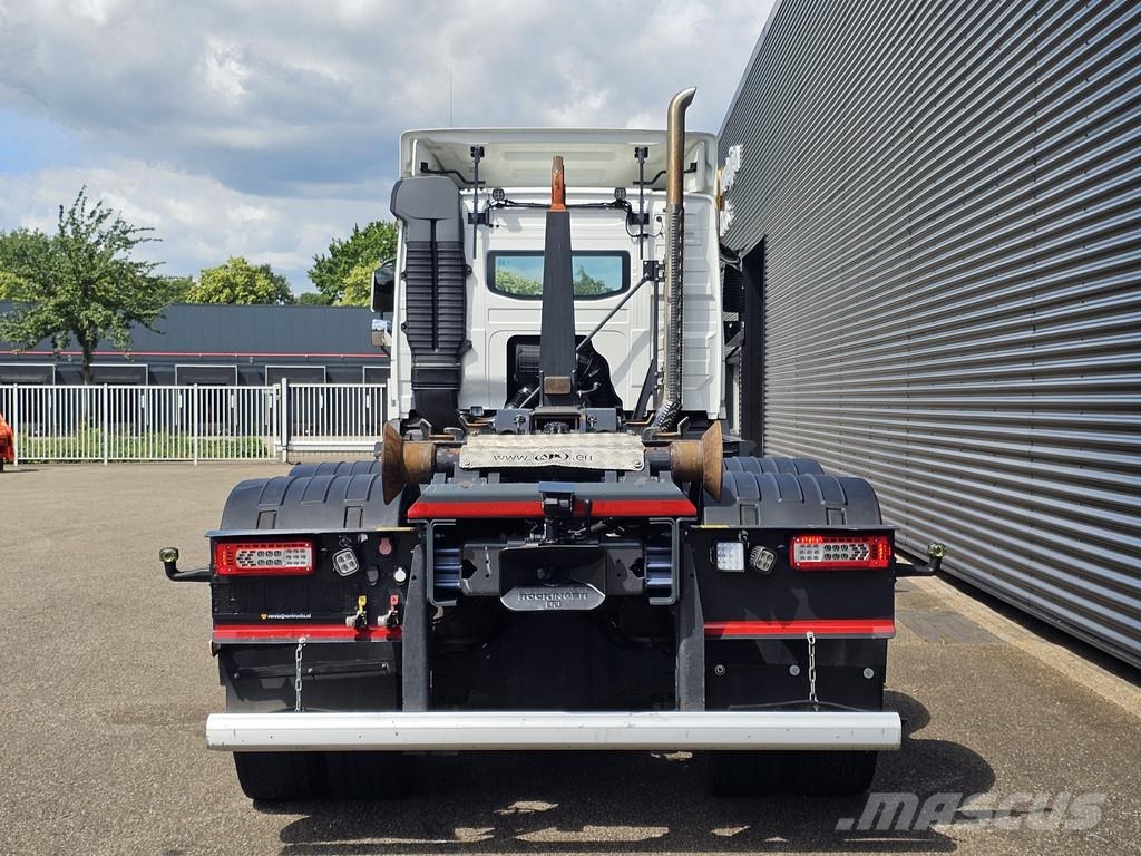 Volvo FMX 500 / 6X6 / AJK HOOKLIFT 20T / HUB REDUCTION شاحنات الرافعات الخطافية