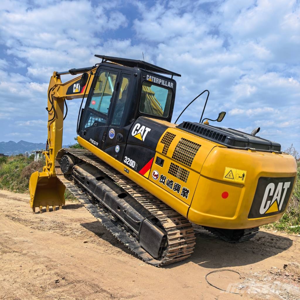 CAT 320 D Kāpurķēžu ekskavatori