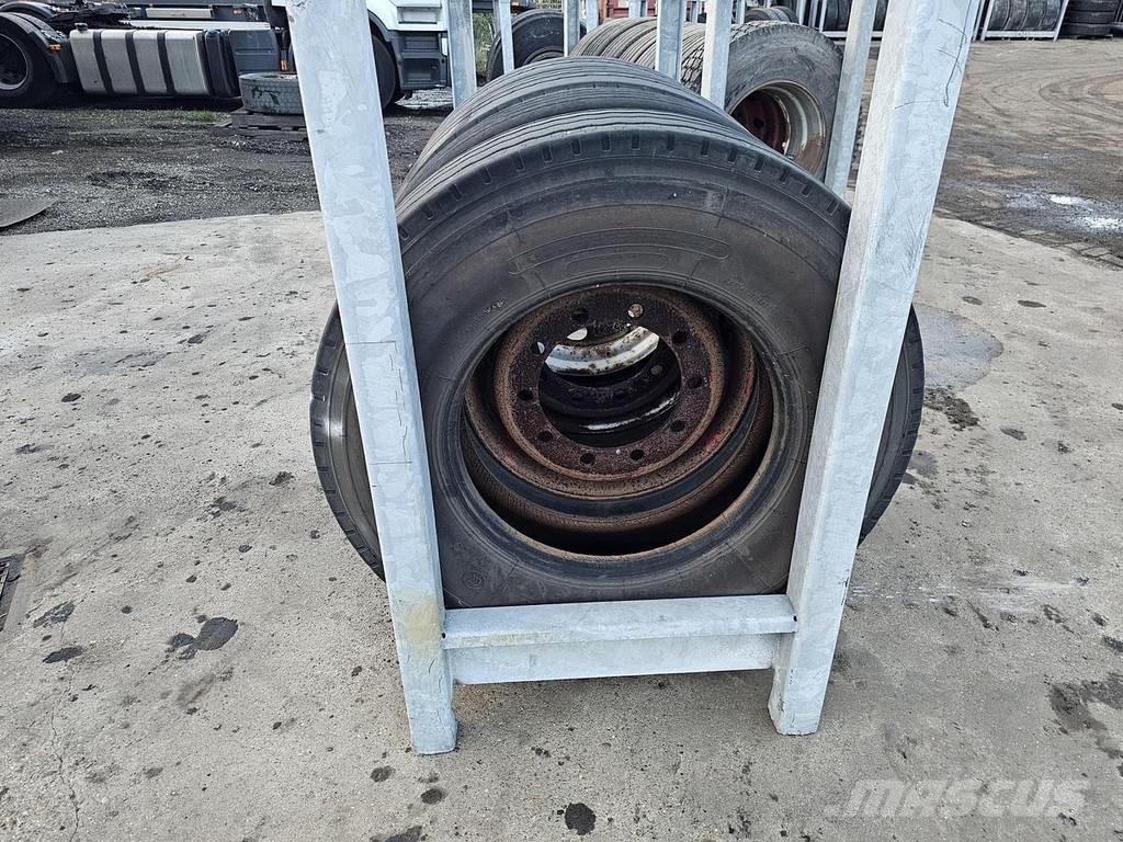 Goodyear 11 R 22.5 TRAILER TIRE Rehvid, rattad ja veljed