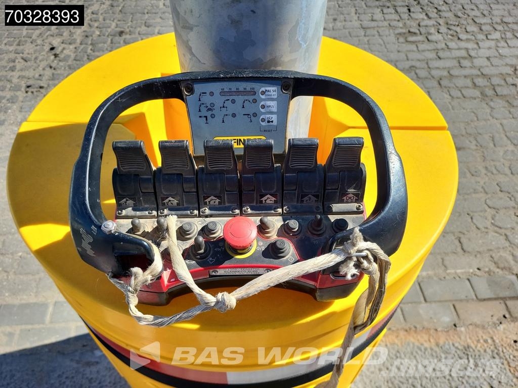 Renault Kerax 430 8X4 Palfinger PK22002 EH Kran Crane Stee Camiones plataforma
