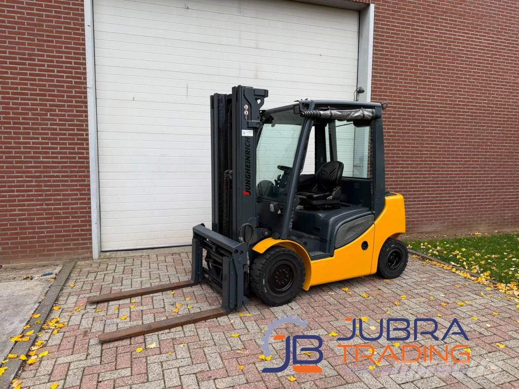 Jungheinrich DFG425S Diesel Trucker