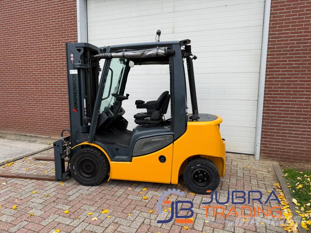 Jungheinrich DFG425S Diesel Trucker