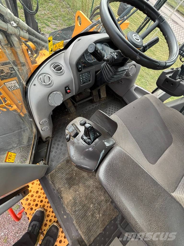 Volvo l120 轮式装载机