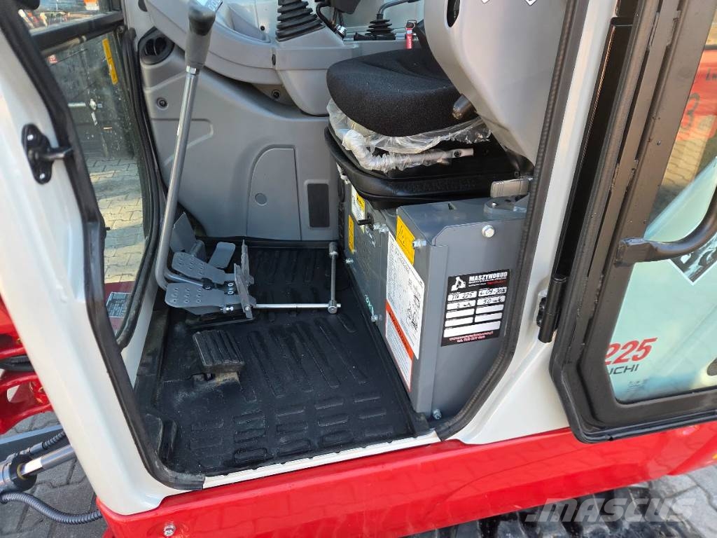 Takeuchi TB 225 Miniexcavadoras