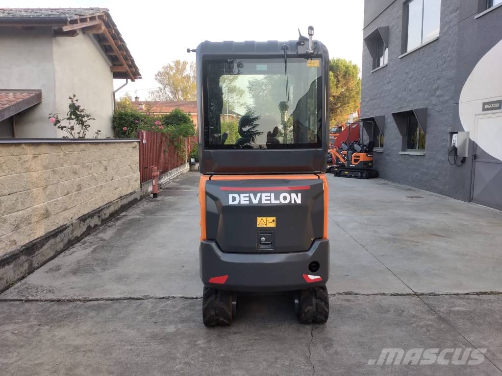 Develon DX 19-7 حفارات صغيرة أقل من 7 طن (حفارات صغيرة)