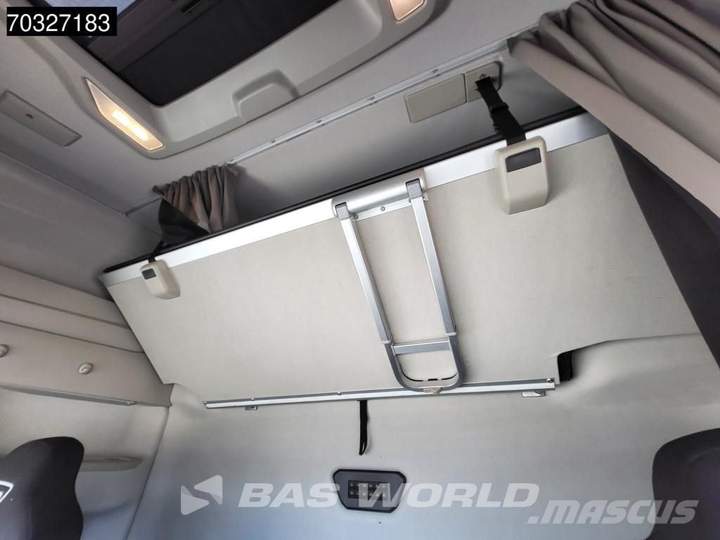 Iveco S-Way 510 4X2 Retarder 2xTanks Standklima ACC Navi Vetopöytäautot