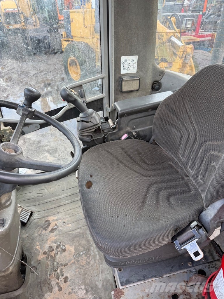 Atlas 95 Chargeuse sur pneus