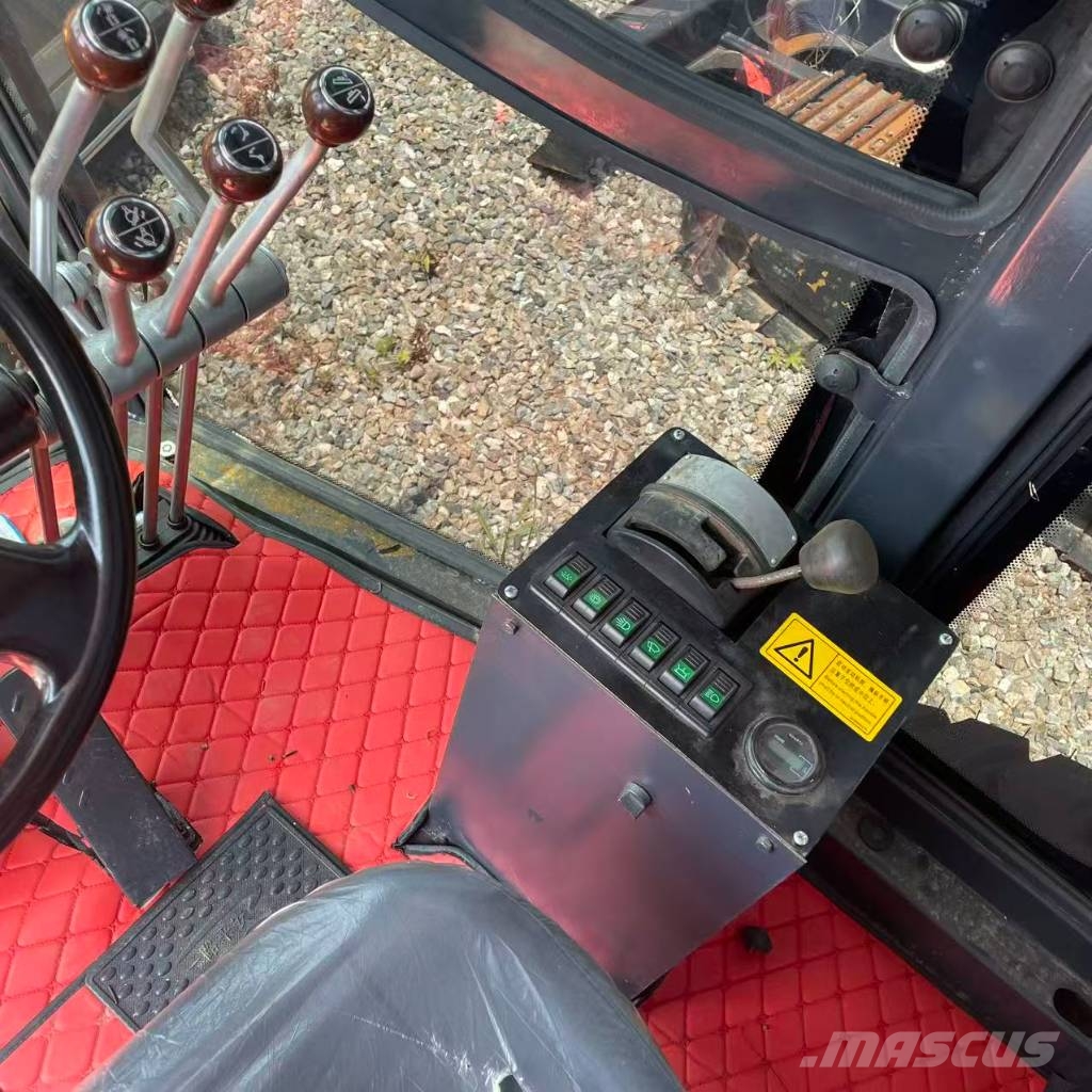 XCMG gr 1803 معدات تمهيد الطرق