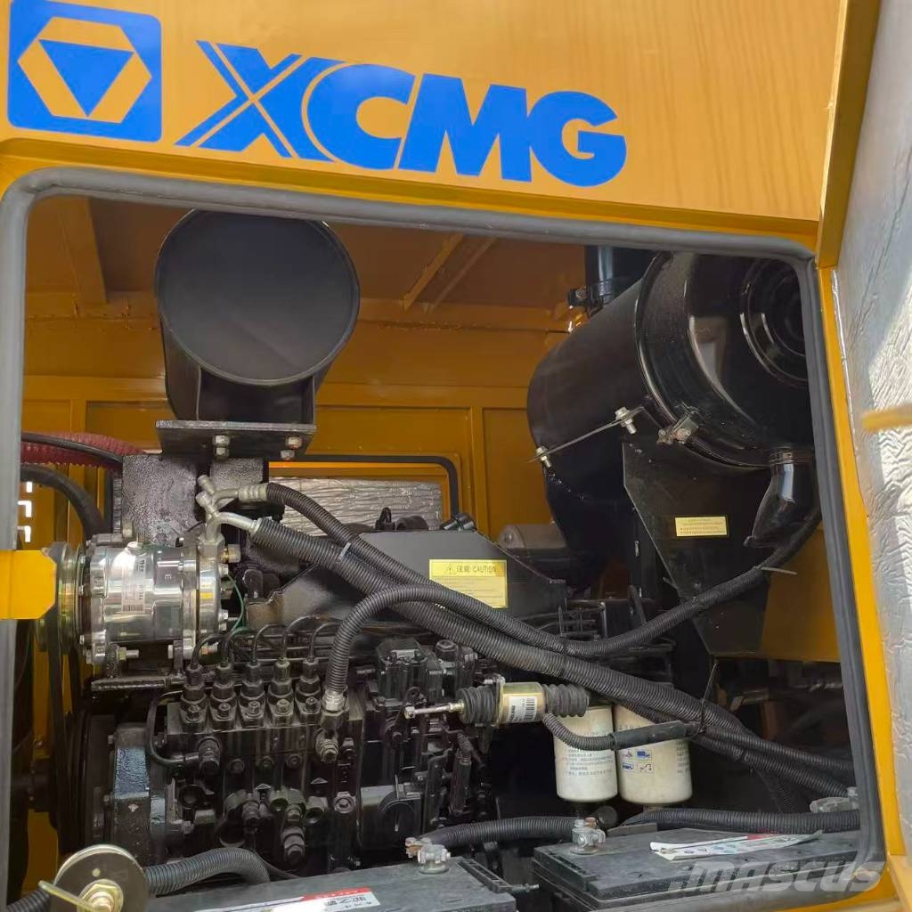 XCMG gr 1803 معدات تمهيد الطرق