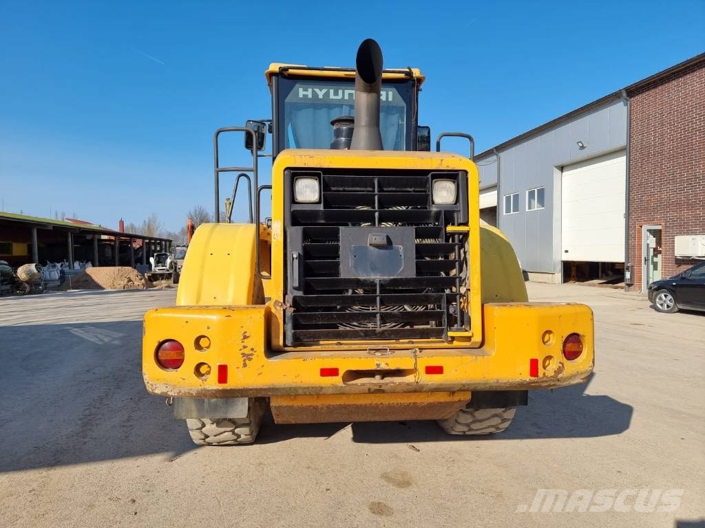 Hyundai HL 757-7 轮式装载机