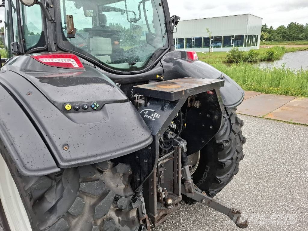 Valtra T 214 Direct Twintrac Tractores
