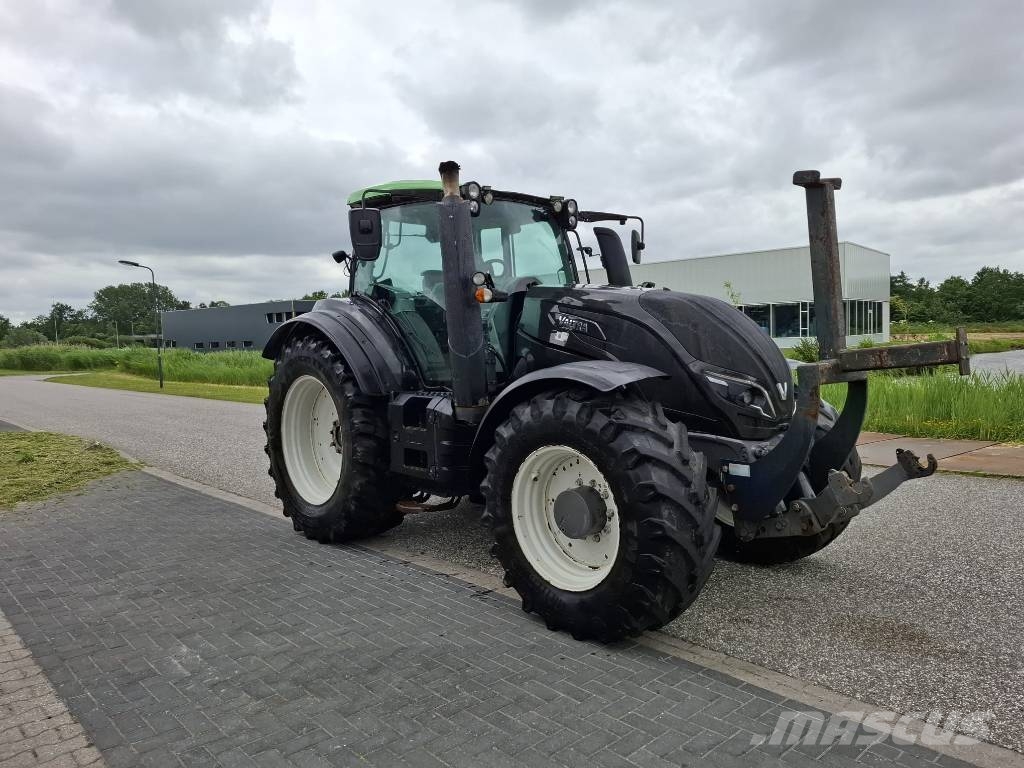 Valtra T 214 Direct Twintrac Tractores