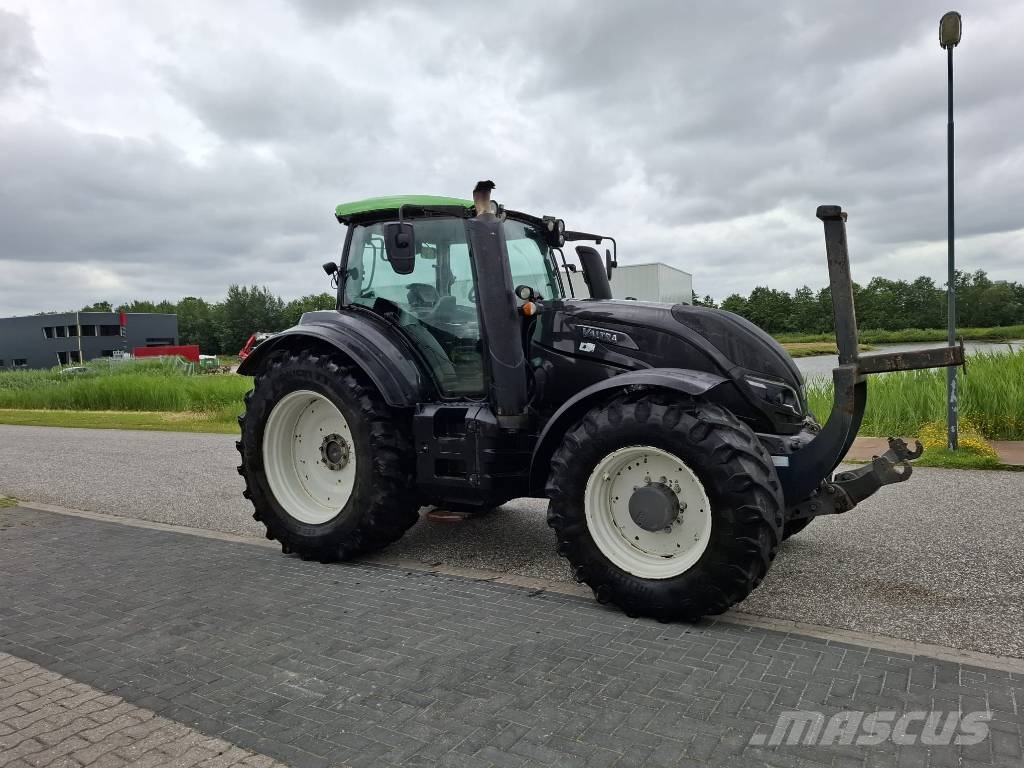 Valtra T 214 Direct Twintrac Tractores