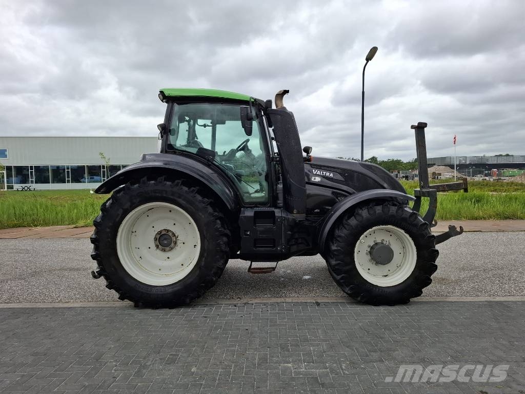 Valtra T 214 Direct Twintrac Tractores