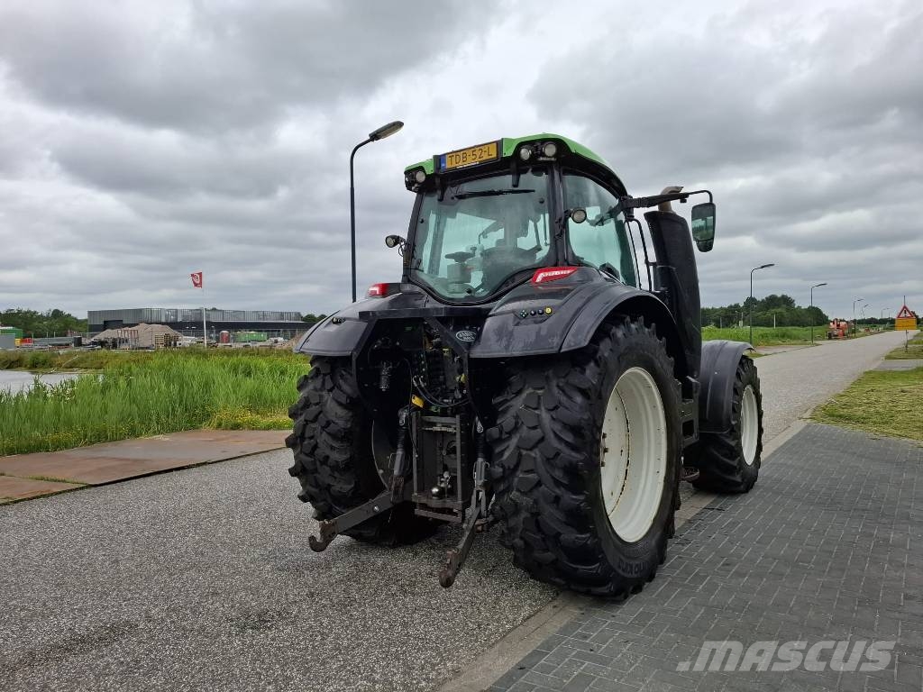 Valtra T 214 Direct Twintrac Tractores
