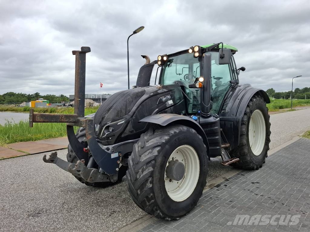 Valtra T 214 Direct Twintrac Tractores