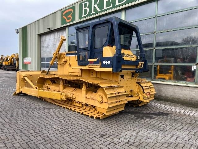 Komatsu D 85 P-18 Bulldozer
