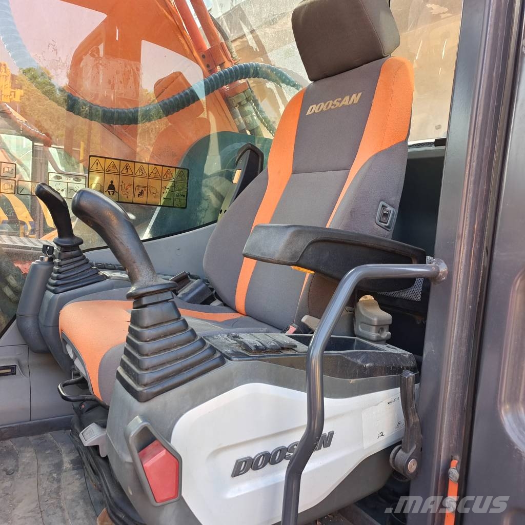 Doosan DX 530 LC-9 Rare in‑stock Bageri guseničari
