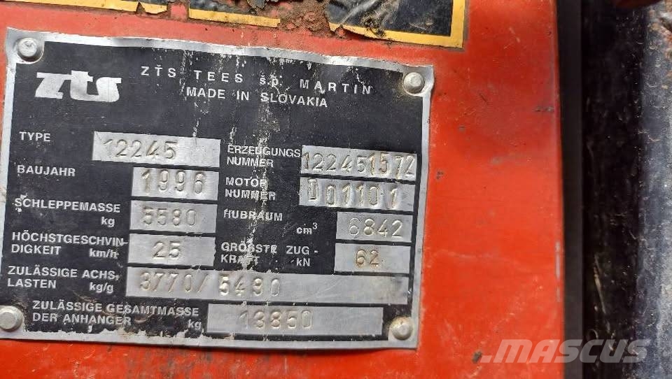 Zetor 12245 Forsttraktoren