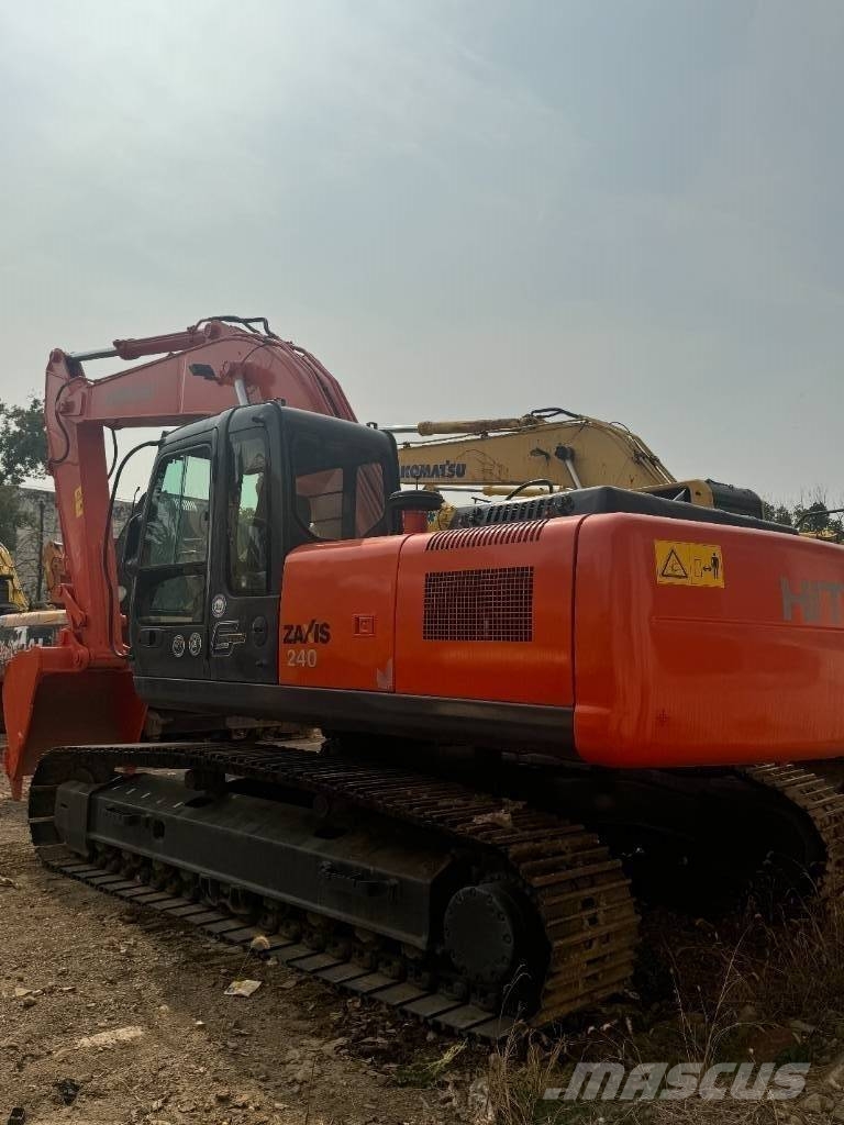Hitachi ZX 240 Εκσκαφείς με ερπύστριες