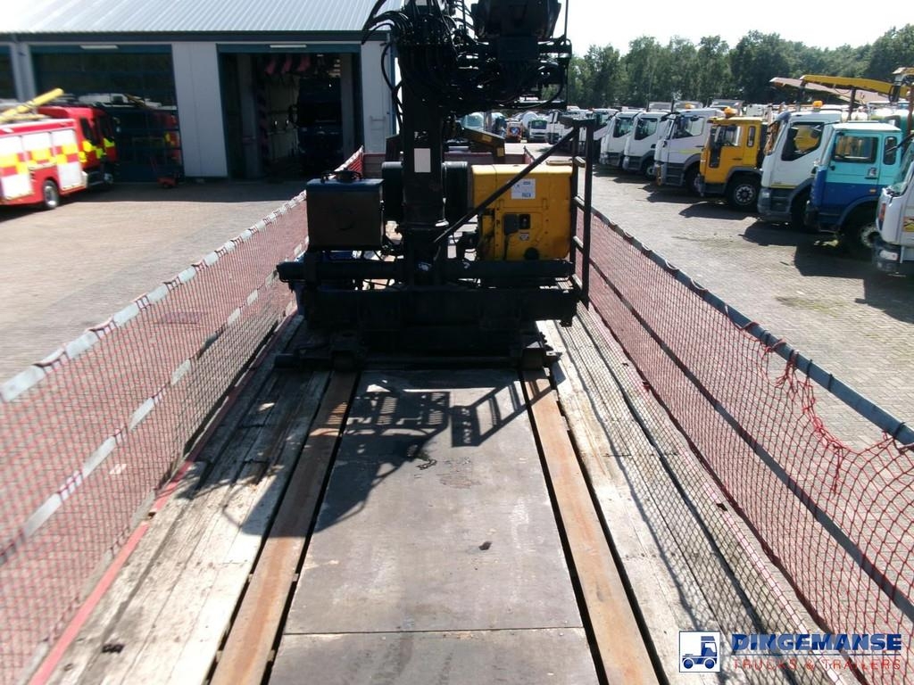 Fruehauf 3-axle platform trailer + Atlas 3008 crane Полуприцепы-платформы/боковая разгрузка