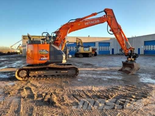 Hitachi ZX 135 US-6 حفارات زحافة