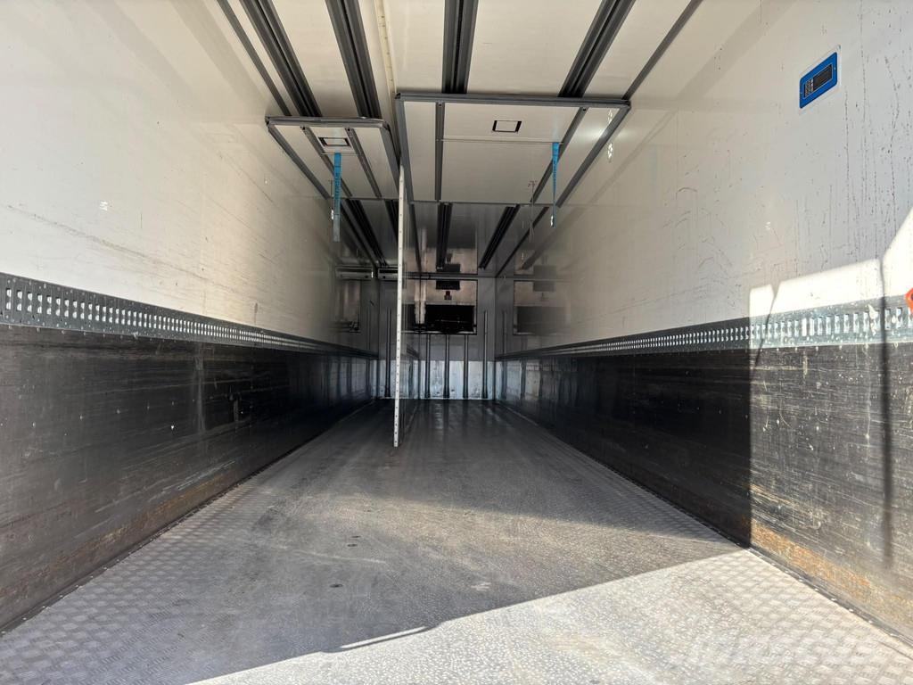 HFR SK20 2 BPW AXLE + LIFTING AXLE + THERMO KING SLXi Semi remorque frigorifique