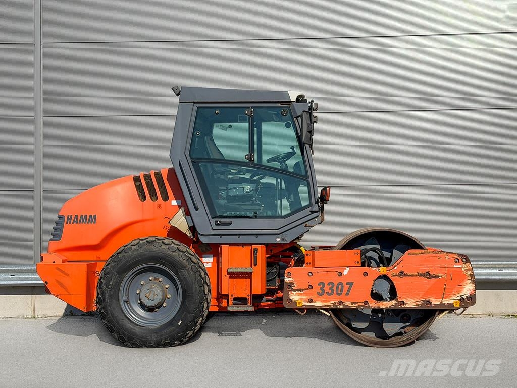 Hamm 3307 單輪滾壓機