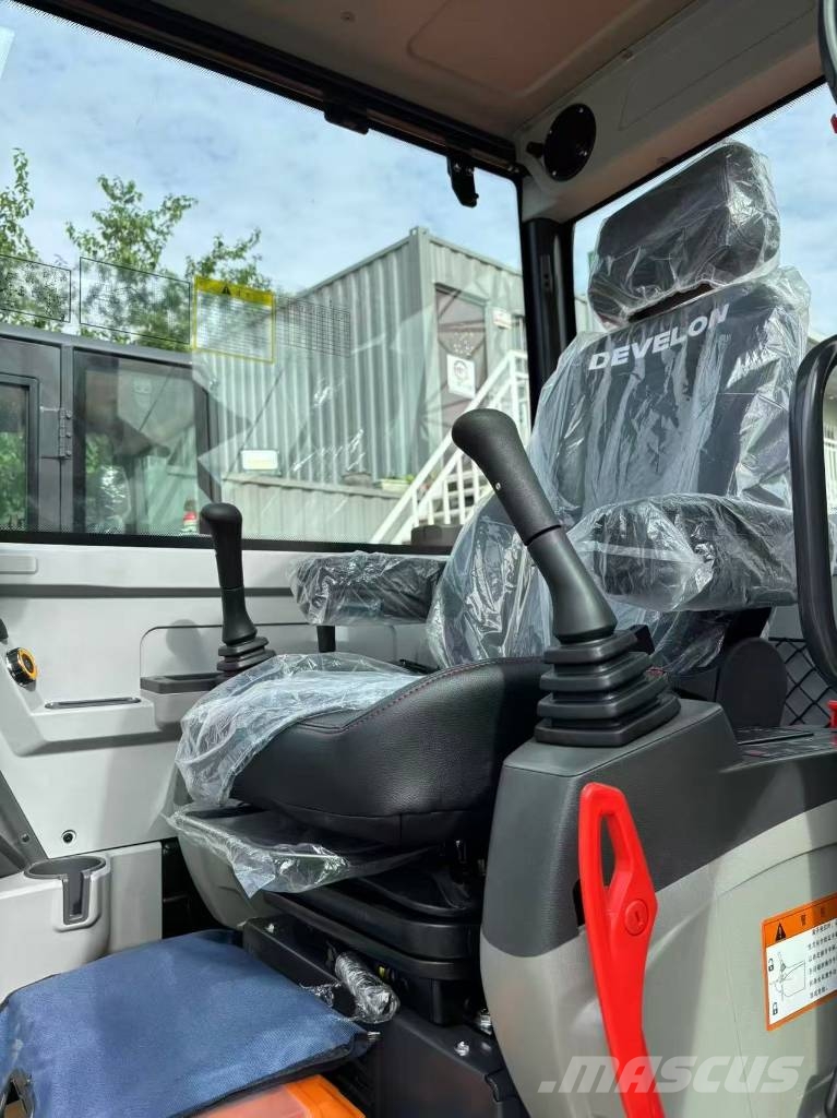 Develon DX 60 D Мини екскаватори < 7 т