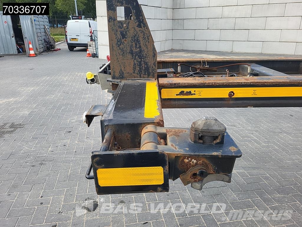 Esmeliller ASD 3 axles Konteinertreileri