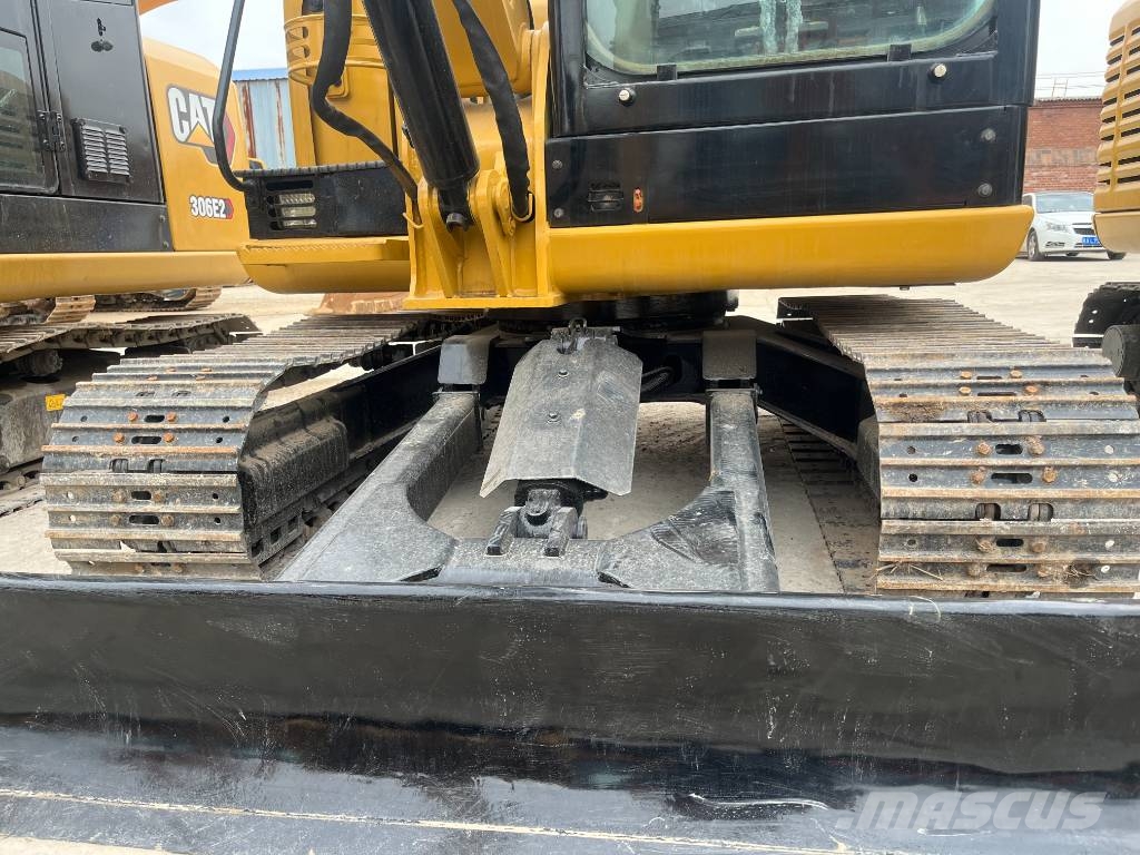 CAT 306E2 Mini bagri <7t
