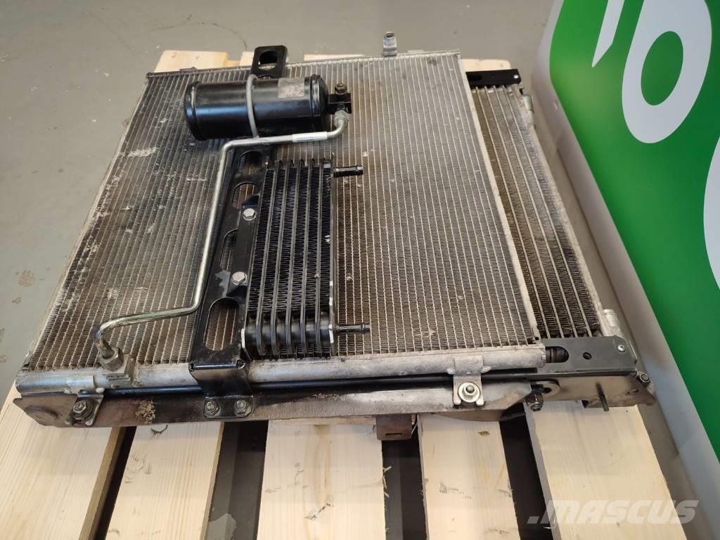  Radiator unit 332/V8088 JCB 332/V8088 JCB Radiateurs