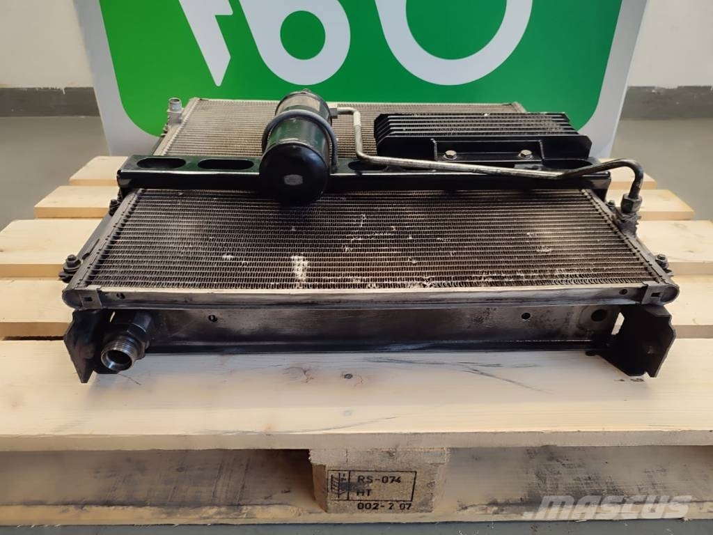  Radiator unit 332/V8088 JCB 332/V8088 JCB Radiateurs
