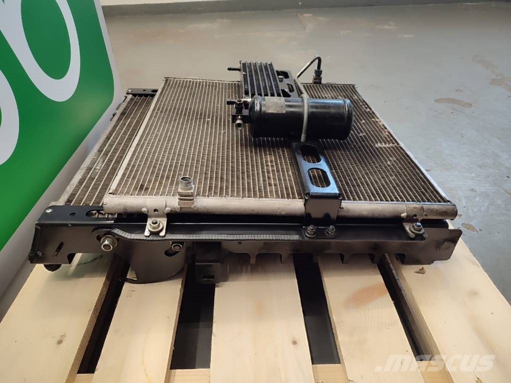  Radiator unit 332/V8088 JCB 332/V8088 JCB Radiateurs