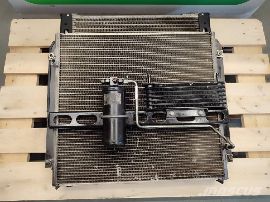  Radiator unit 332/V8088 JCB 332/V8088 JCB Radiateurs