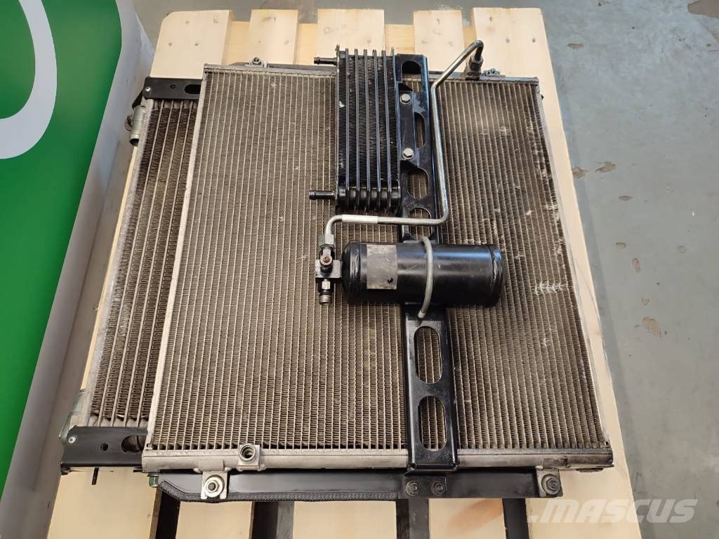  Radiator unit 332/V8088 JCB 332/V8088 JCB Radiateurs