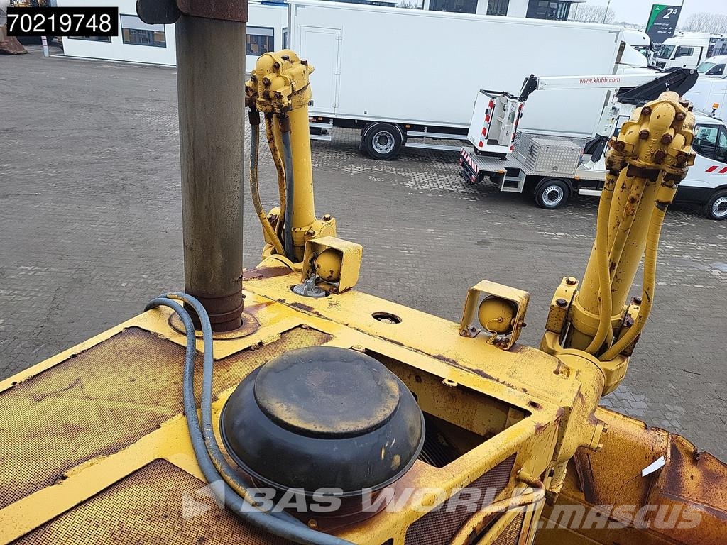 CAT D8 L Buldožerji goseničarji