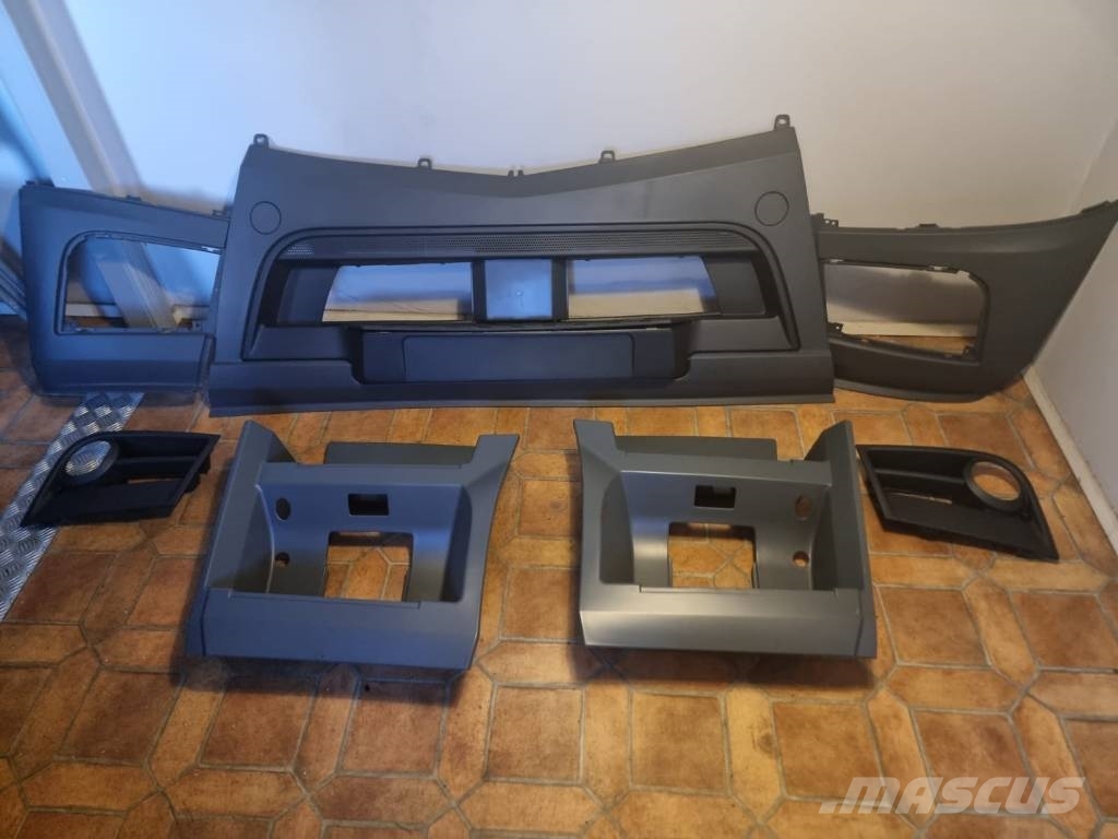 Mercedes-Benz MP4 Karosseri delar Chassis