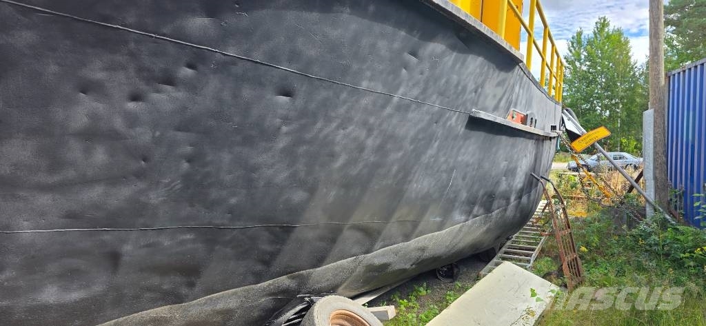  Monni Hinaaja Work boats / barges