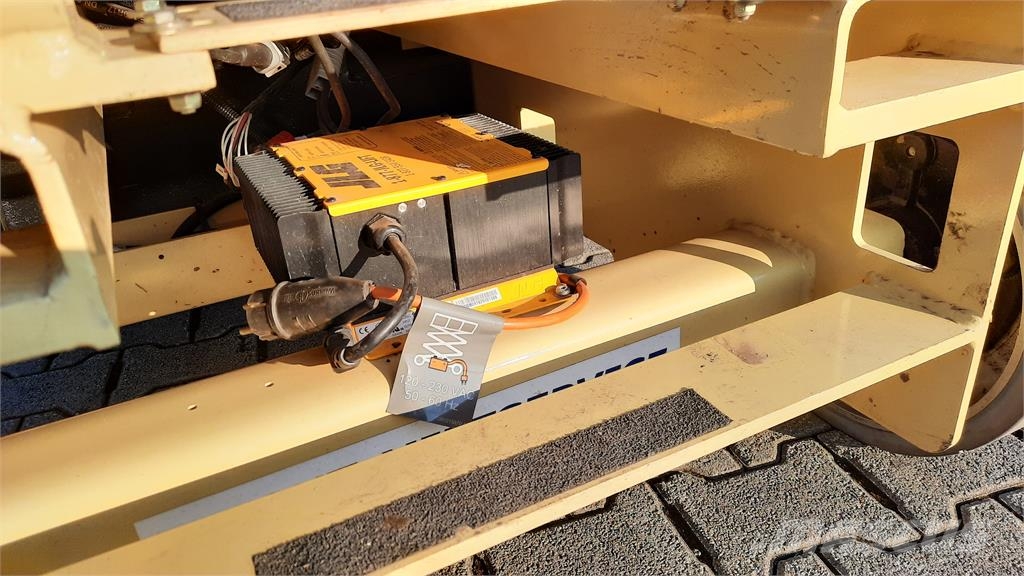 JLG 2646ES only for rent / nur zu mieten Elevadores de tesoura