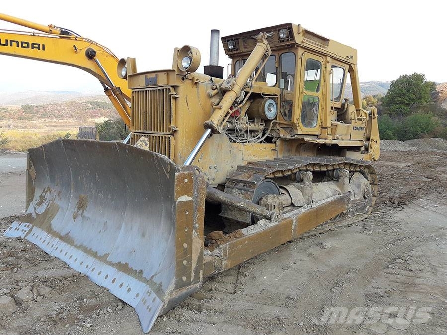 Komatsu D 155 A-1 Spycharki gąsienicowe