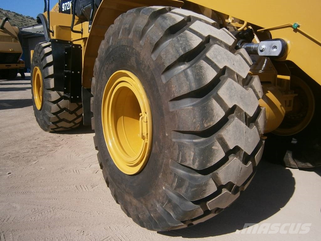 CAT 972 K Gumikerekes homlokrakodók