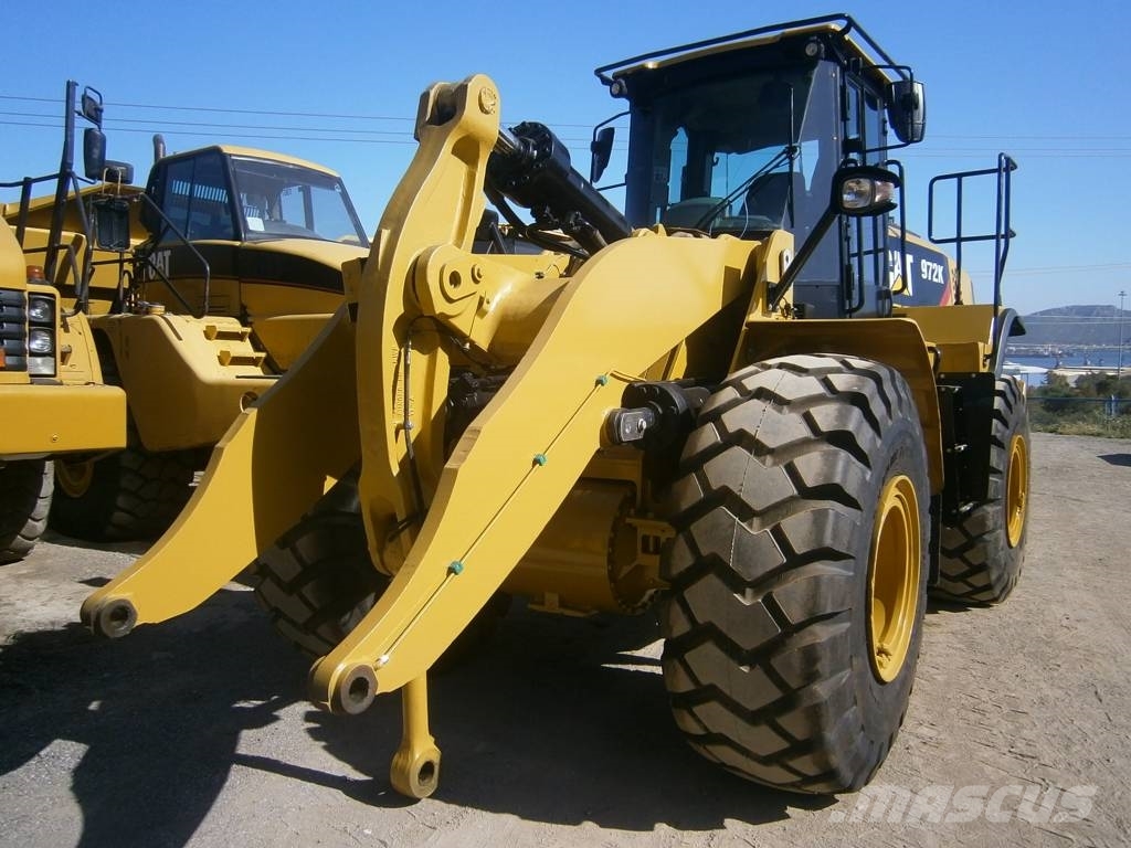 CAT 972 K Gumikerekes homlokrakodók