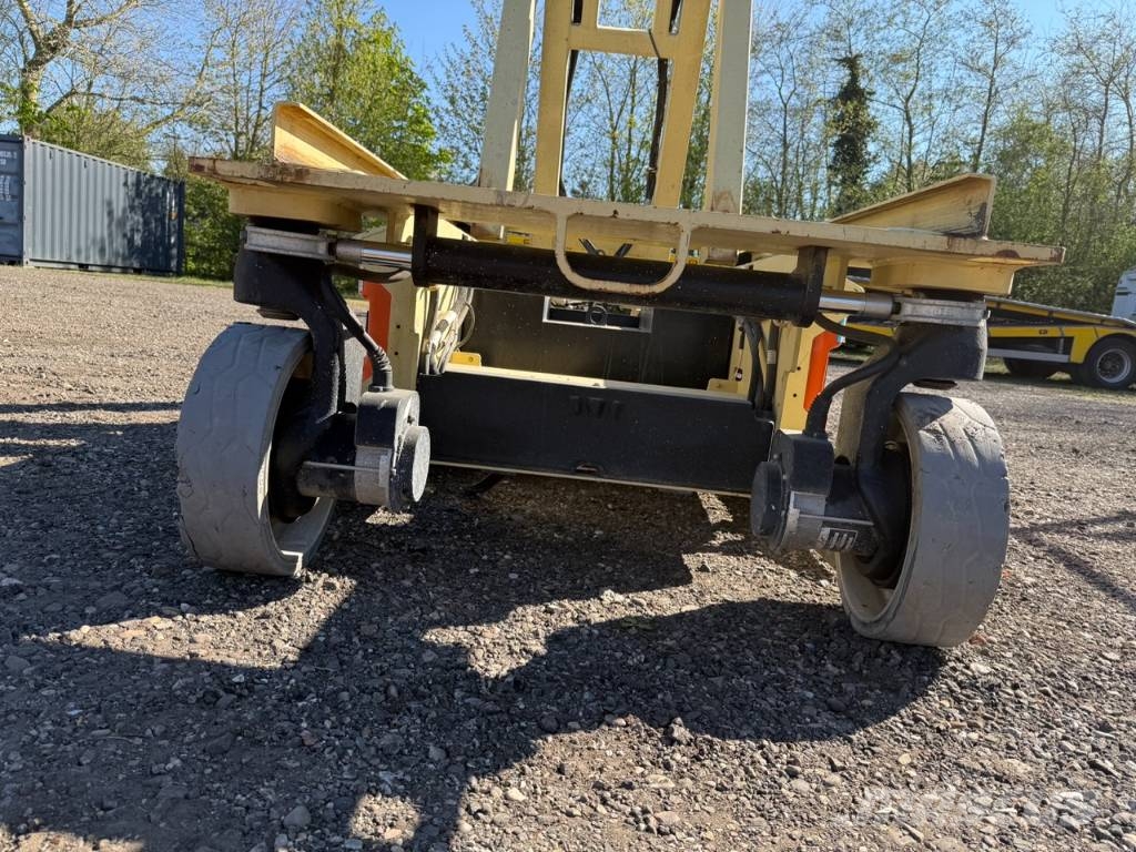 JLG 3246 ES 剪叉式升降机