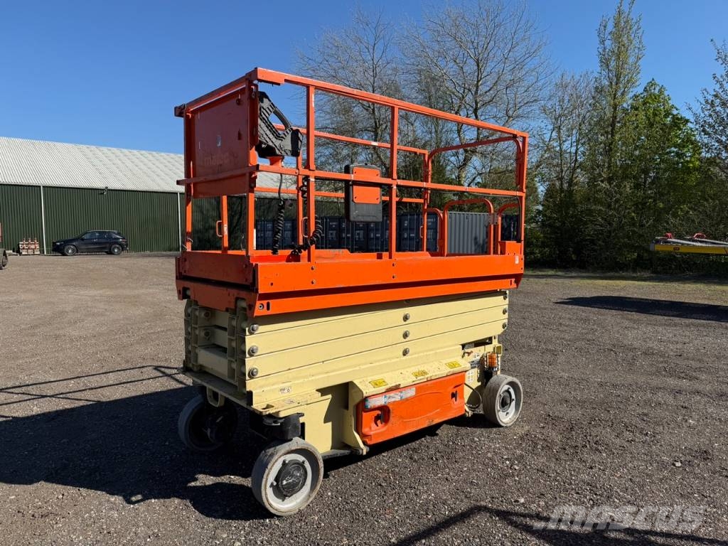 JLG 3246 ES 剪叉式升降机